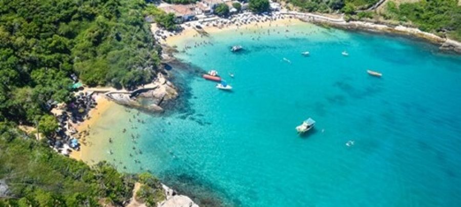 Vista aérea da Praia da Azeda e Azedinha | Crédito: Matheus Coutinho