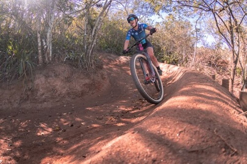 Foto: Atletas consagrados do Mountain Bike brasileiro fazem teste drive em pista de XCO / Crédito: Felipe Almeida