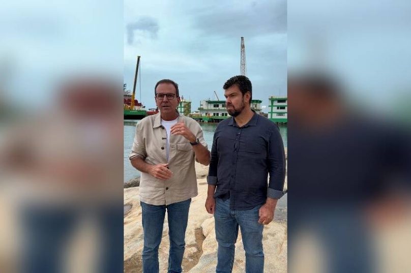 Eduardo Paes e Welberth Rezende durante agenda em Macaé, onde discutiram o impacto dos royalties do petróleo para o município e cidades produtoras.
