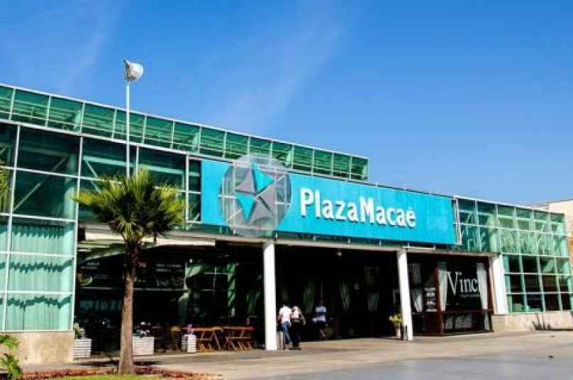 pane-no-sistema-eletrico-do-plaza-shopping-macae-deixa-agencias-bancarias-sem-ar-condicionado-1547564417