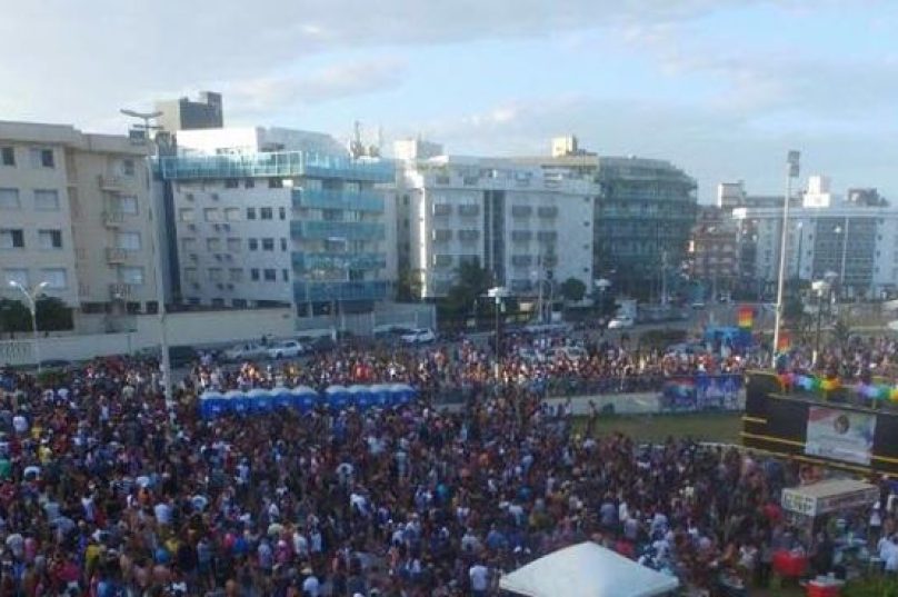 parada lgbt de cabo frio em 2017
