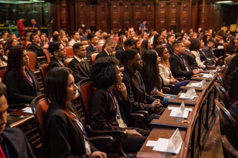 parlamento juvenil alerj