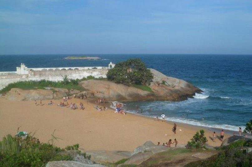 Praia Prainha em Casimiro de Abreu. | Imagem: Alcides Roberto M. | Reprodução