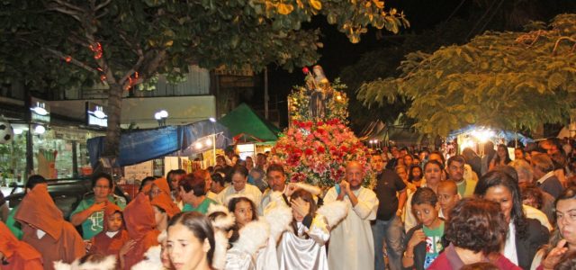 procissão Santa Rita de Cássia