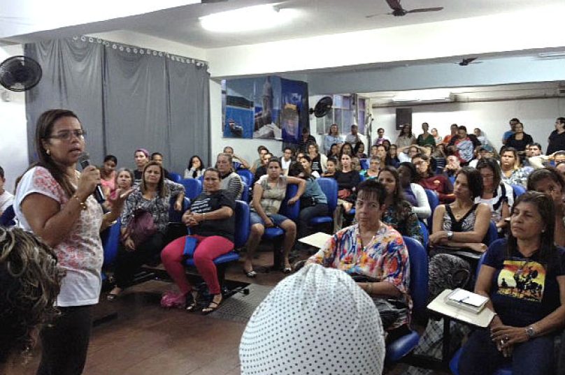 Professores em uma das reuniões. Foto: Divulgação