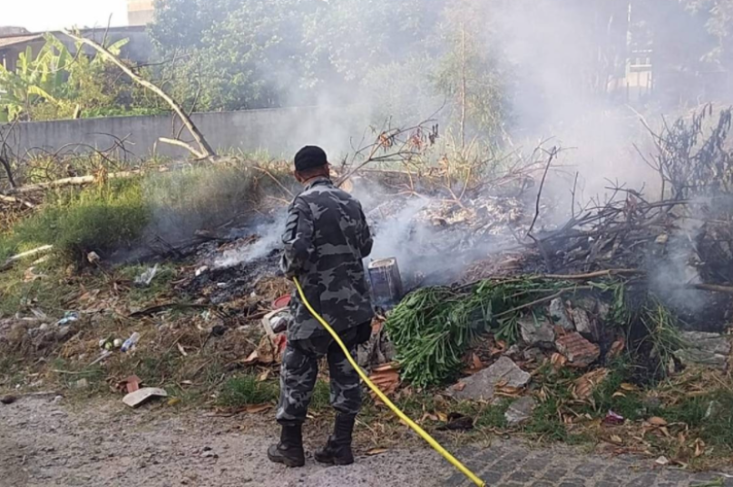 Foco de incêndio em São Pedro da Aldeia. Foto: Reprodução I RC24h