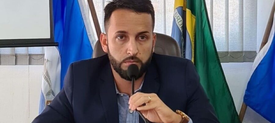 Rafael Aguiar é o atual presidente da Câmara e assume como prefeito interino em caso de vacância / Crédito: divulgação Câmara Municipal