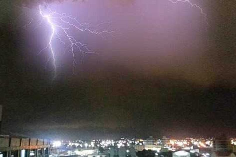 raios_ceu_cabo_frio_00056316_0