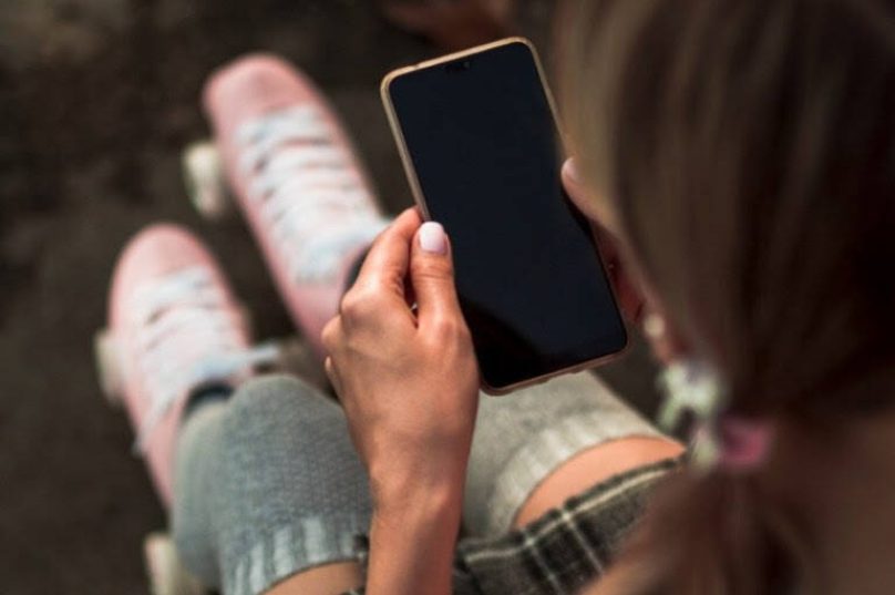 Diagnóstico aponta avanços e lacunas na proteção de crianças contra violência sexual online no Brasil / divulgação