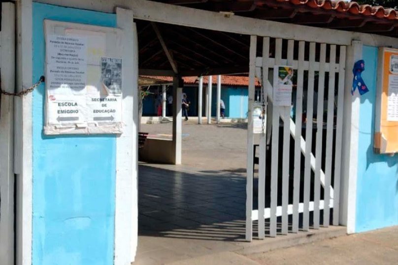 Manutenção foi iniciada pela  Escola Municipal Ver. Emigdio Gonçalves Coutinho, na quinta-feira (29).