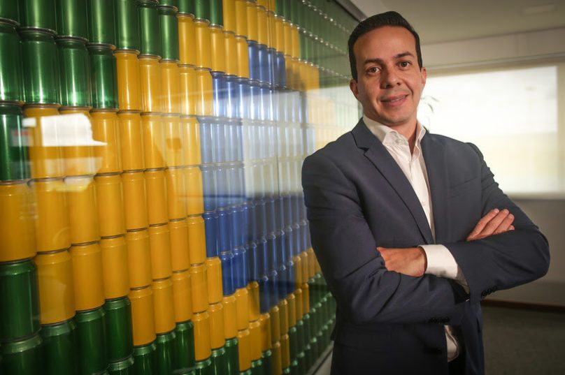 Data: 21/02/2020Local: BrasiliaEditoria: EmpresasReporter: Ivo Alves RibeiroSetor: ComercioPauta: Entrevista com o presidente da ABRALATAS Catilo CandidoPersonagem: Catilo Candido, presidente da ABRALATAS Foto: Andre Coelho/Valor