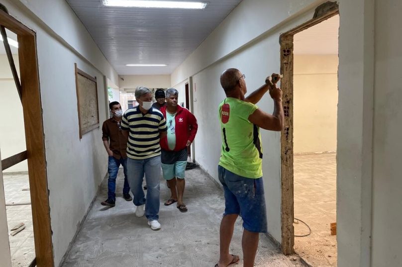 Unidade está em obras e alunos estão tendo aula remota. Foto Prefeitura de Búzios
