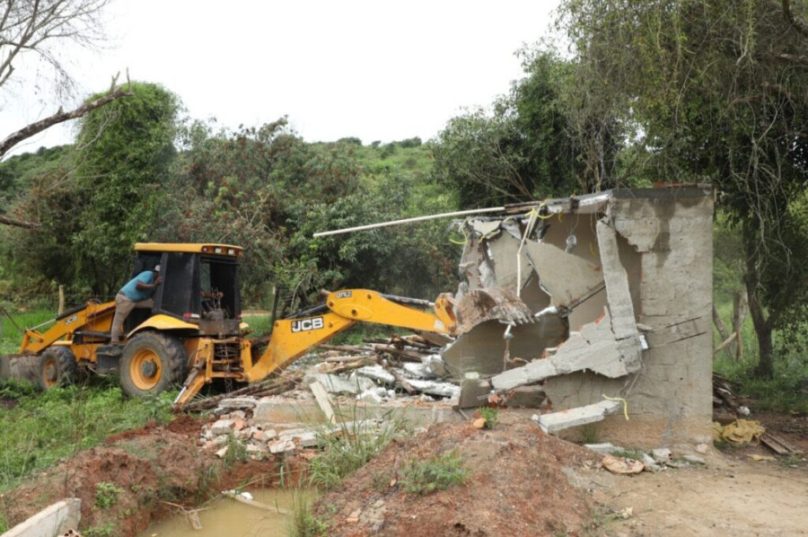 Prefeitura de Búzios remove construções irregulares no Bosque e reforça fiscalização contra ocupações ilegais em áreas públicas / foto divulgação