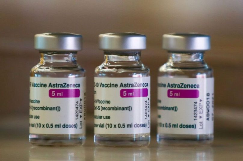 Vacina AstraZeneca/Oxford. Imagem: PMCF | Divulgação