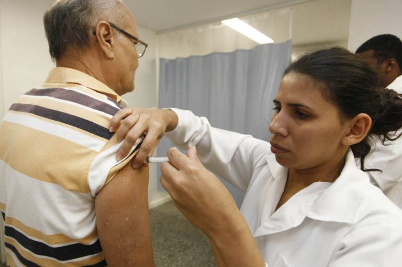 Só 25% do público-alvo se vacinou contra gripe no RJ. Estado já soma 693 mortes por Srag em 2024 / foto divulgação