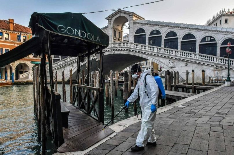 xveneza.jpg.pagespeed.ic.HwD2QCP4Ti